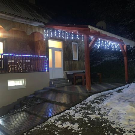 Cottage house Podobovets Luaran gambar
