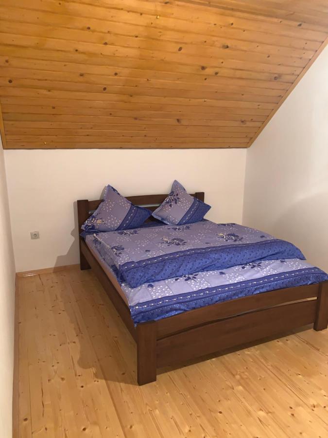 Cottage house Podobovets Luaran gambar