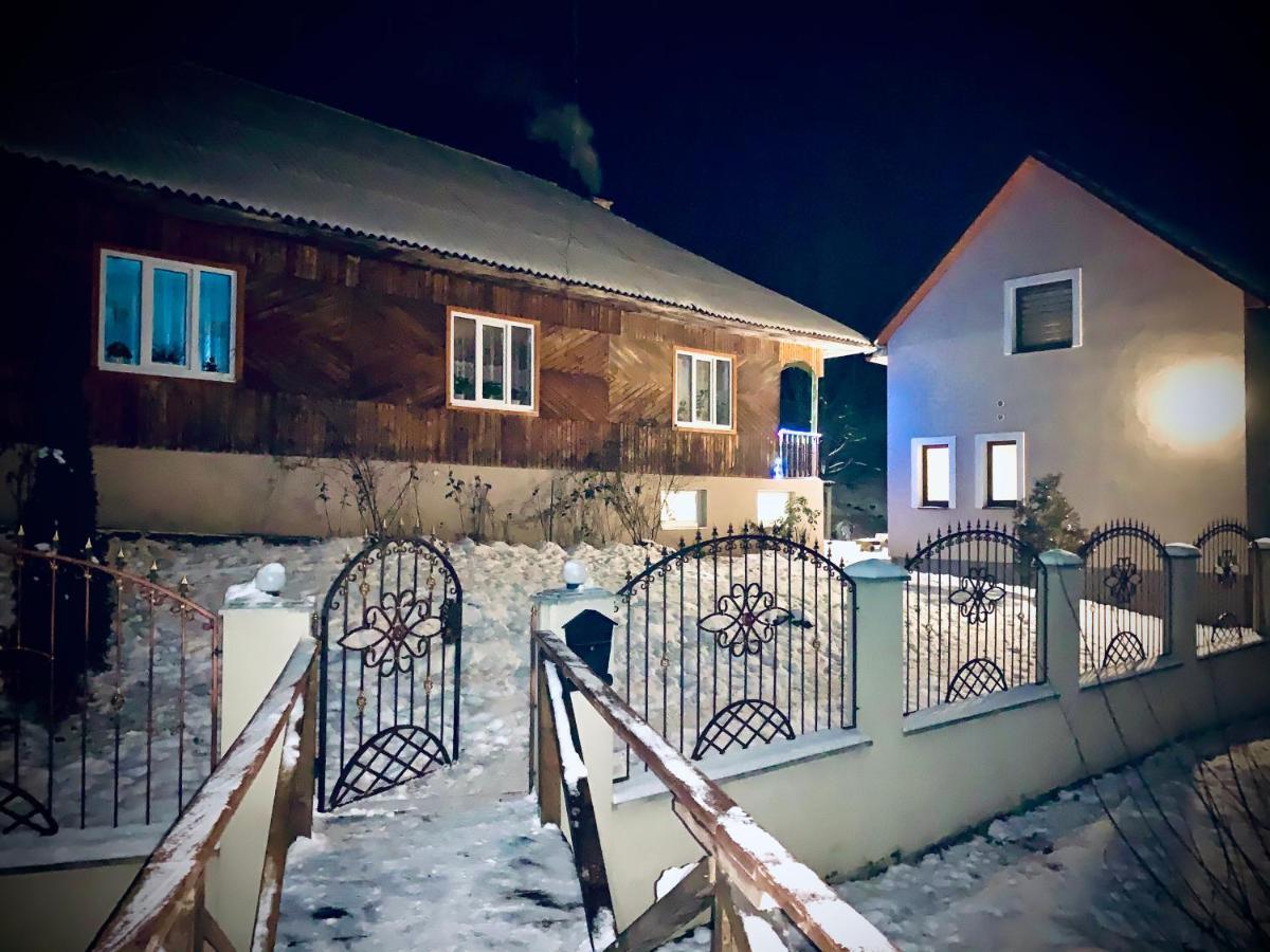 Cottage house Podobovets Luaran gambar