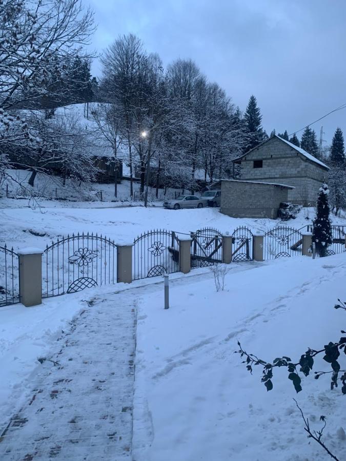 Cottage house Podobovets Luaran gambar