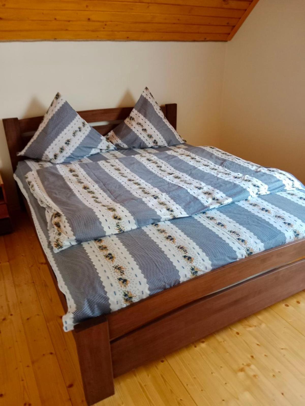 Cottage house Podobovets Luaran gambar